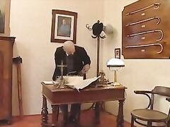 8. ass of the victim was forced apart in the amateur brutal porn scene.